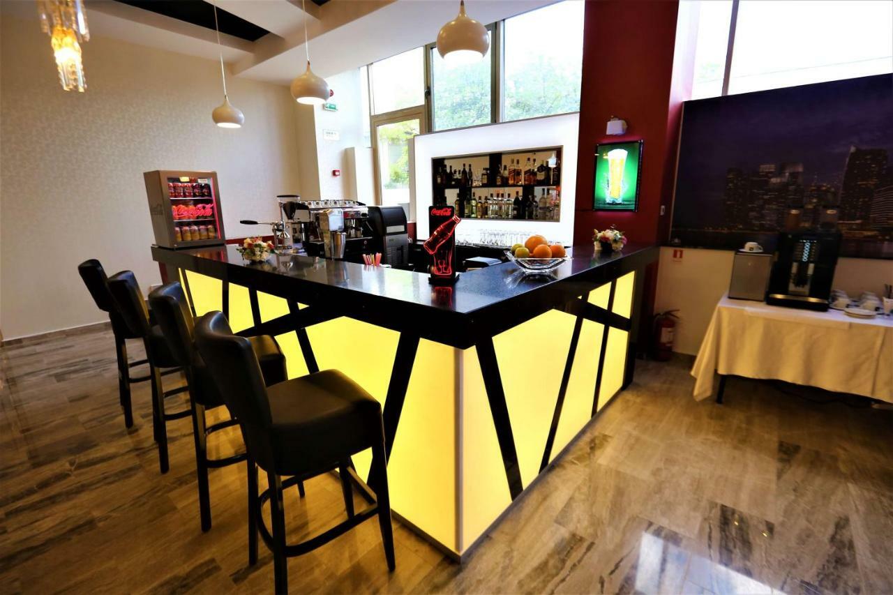 Best Western Plus Briston Otopeni Dış mekan fotoğraf