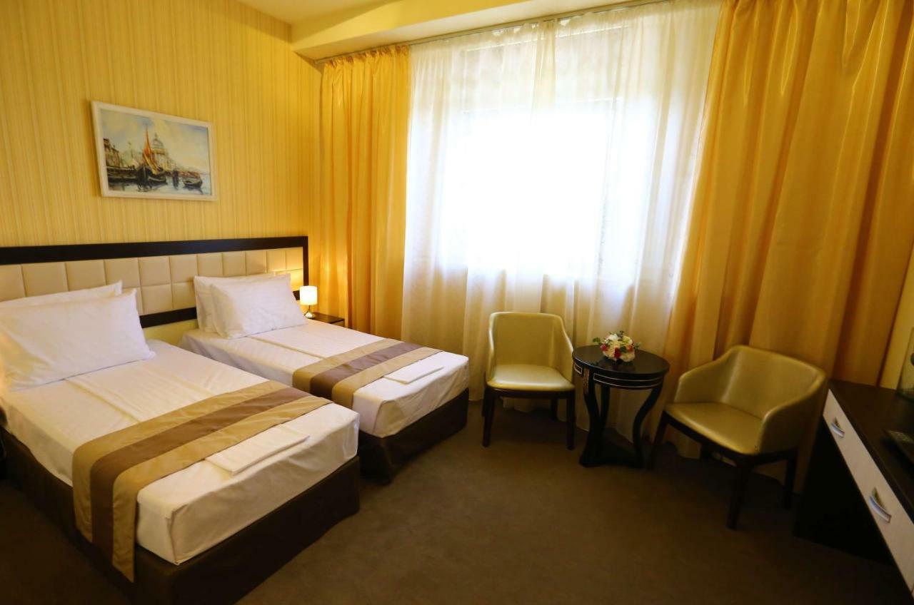 Best Western Plus Briston Otopeni Dış mekan fotoğraf